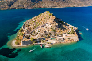 Mini-Guide to Boat Excursions in Crete: Discover Paradise in 2025