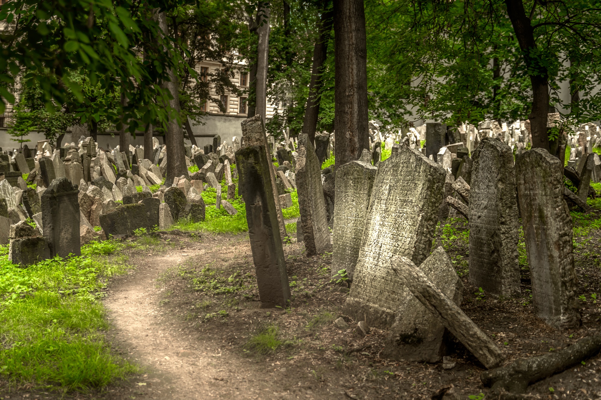 Prague’s Old Jewish Cemetery