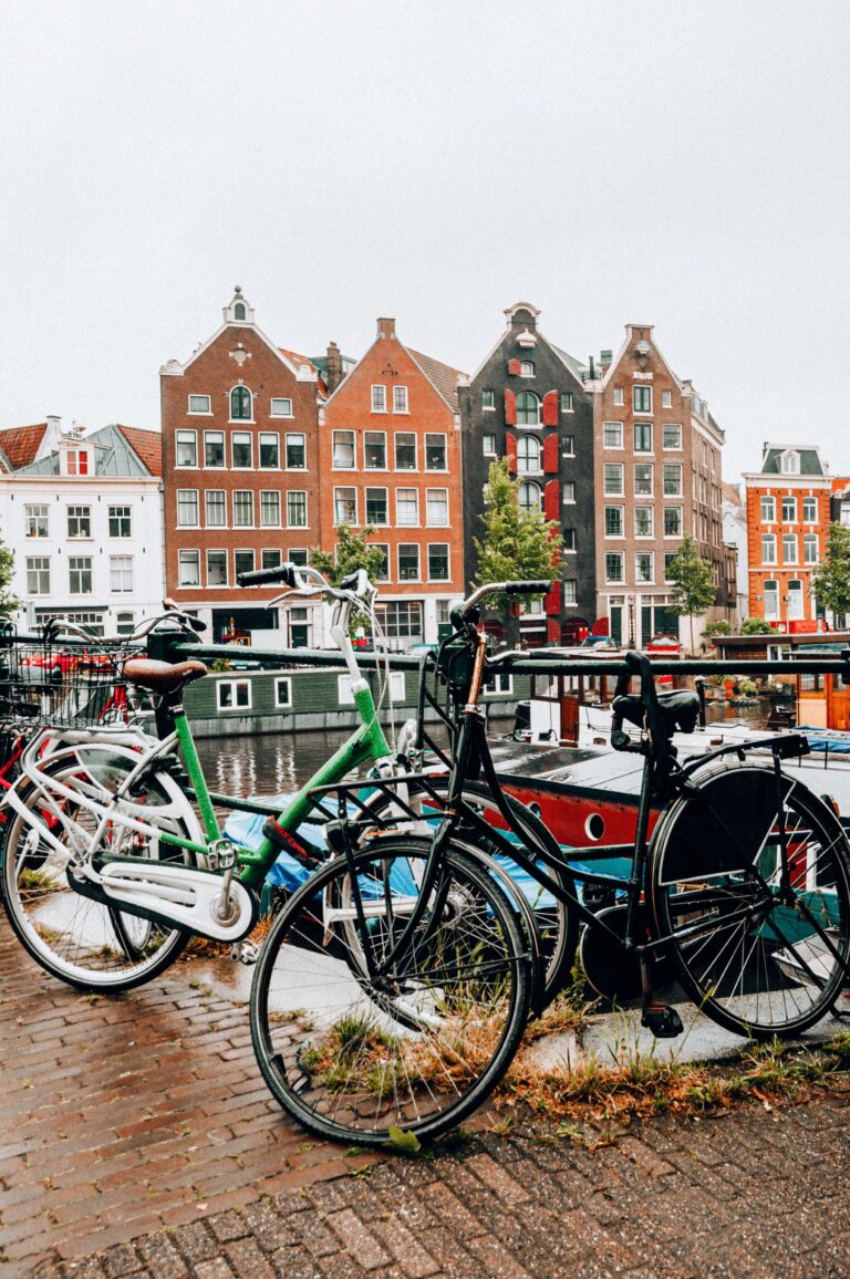 Escape for a memorable 4-day holiday to Amsterdam